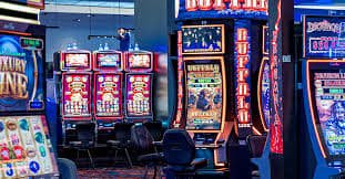 Provider permainan slot terkemuka yang tersedia di platform BOM98 termasuk Pragmatic Play dan PG Soft
